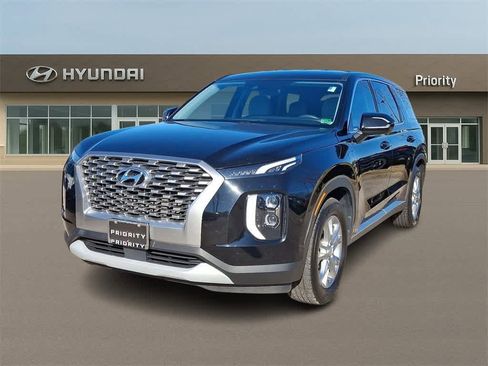 Used 2022 Hyundai Palisade SE image 1