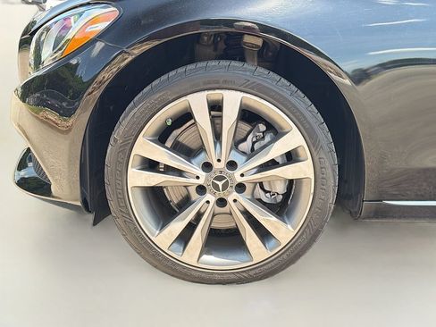 Used 2018 Mercedes-Benz C 300 4MATIC Sedan image 36