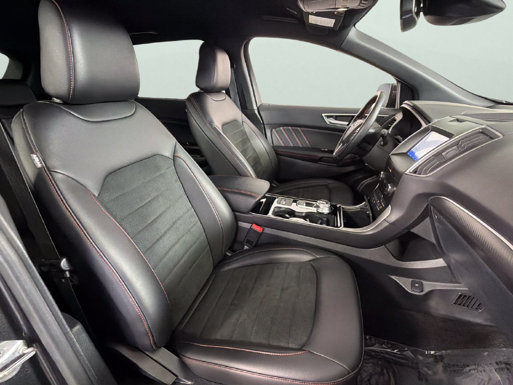 Used 2020 Ford Edge ST-Line FWD image 33