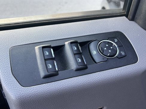 Used 2018 Ford F150 XLT image 7