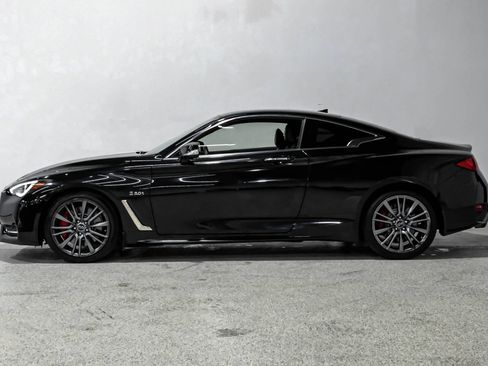 Used 2017 INFINITI Q60 Red Sport 400 RWD image 9