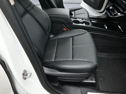 New 2026 Lincoln Corsair Premiere image 33