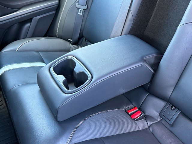 Used 2025 Toyota Camry SE AWD/4WD image 33