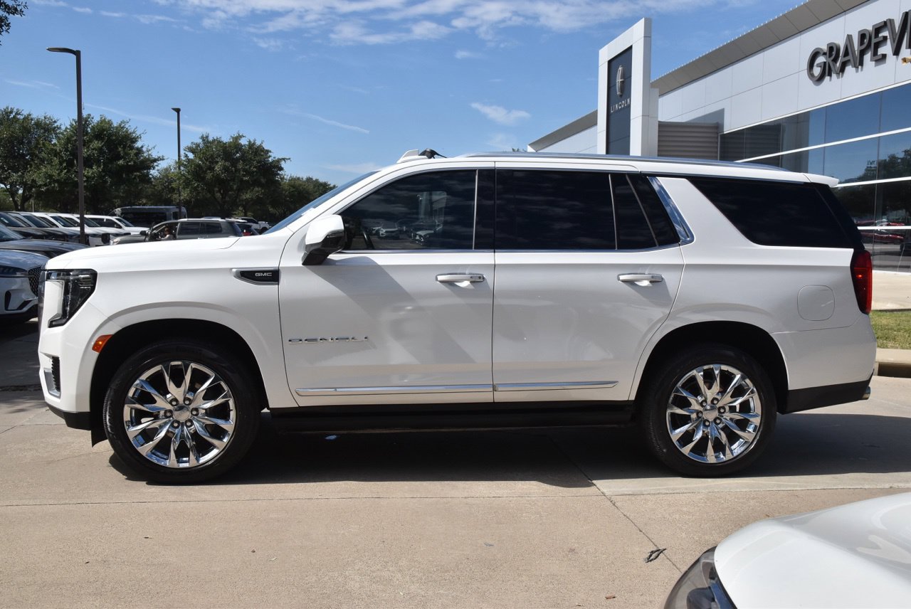 Used 2022 GMC Yukon Denali RWD image 12