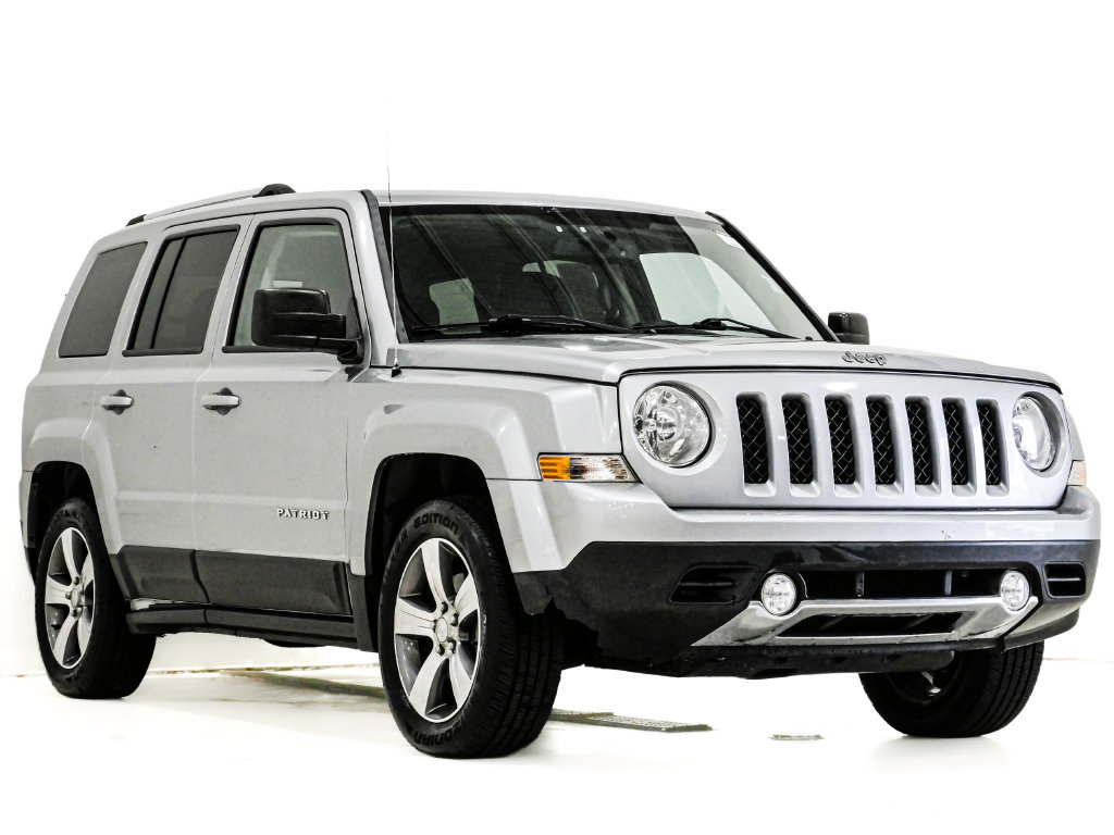 Used 2017 Jeep Patriot High Altitude FWD image 1