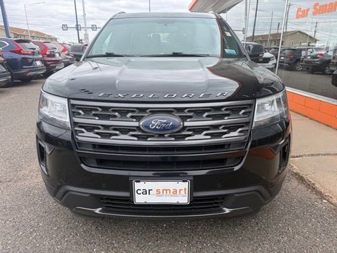 Used 2018 Ford Explorer XLT w/ Equipment Group 202A AWD/4WD image 2