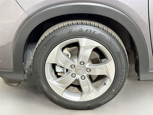 Used 2019 Honda HR-V LX image 27