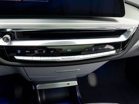 New 2026 Cadillac Lyriq Luxury image 18