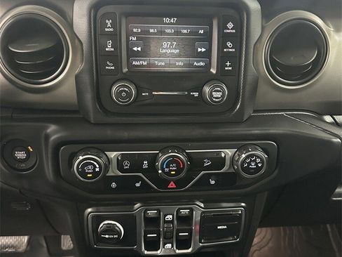 Used 2018 Jeep Wrangler Unlimited Sport S image 20