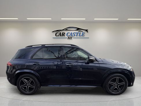 Used 2020 Mercedes-Benz GLE 350 4MATIC w/ AMG Line Exterior image 5