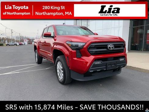 Used 2025 Toyota Tacoma SR5 AWD/4WD image 1