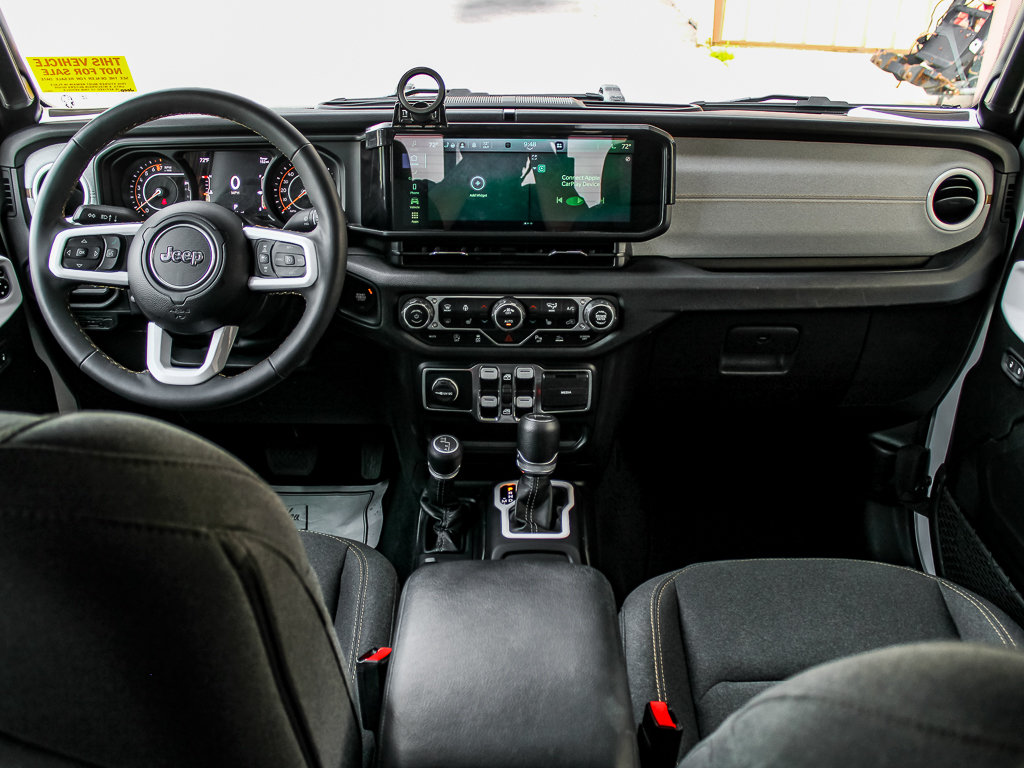 Used 2024 Jeep Gladiator Sport w/ Dual Top Group AWD/4WD image 24
