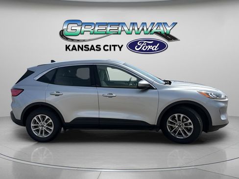 Used 2021 Ford Escape SE FWD image 8