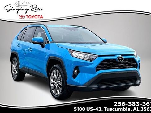 Used 2021 Toyota RAV4 XLE Premium image 1