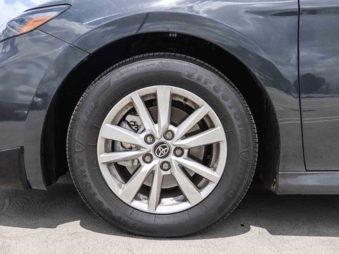 Used 2026 Toyota Camry LE FWD image 11