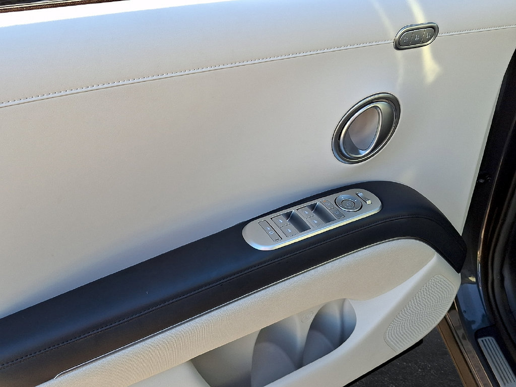 Used 2026 Hyundai Palisade Calligraphy AWD/4WD image 16
