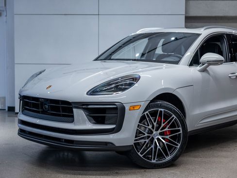 New 2026 Porsche Macan S image 22