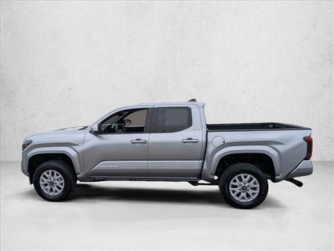 Used 2024 Toyota Tacoma SR5 image 8