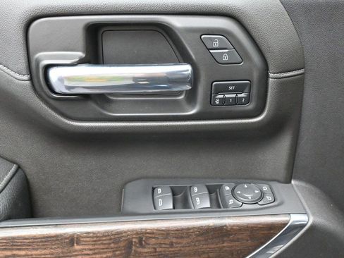 Used 2022 GMC Sierra 1500 Denali w/ Denali Premium Package AWD/4WD image 11