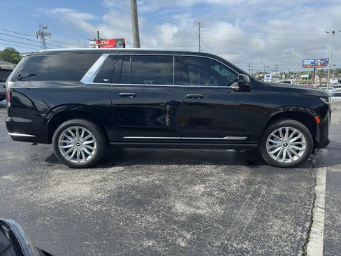 Used 2023 Cadillac Escalade ESV Premium Luxury w/ Performance Package AWD/4WD image 8