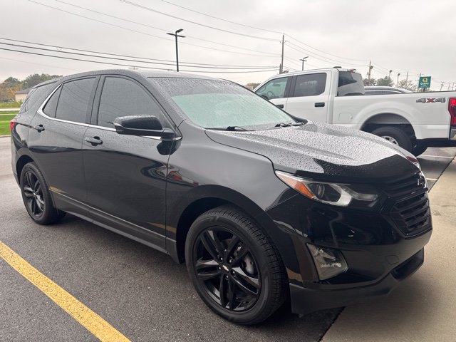 Used 2020 Chevrolet Equinox LT w/ Midnight Edition FWD image 3