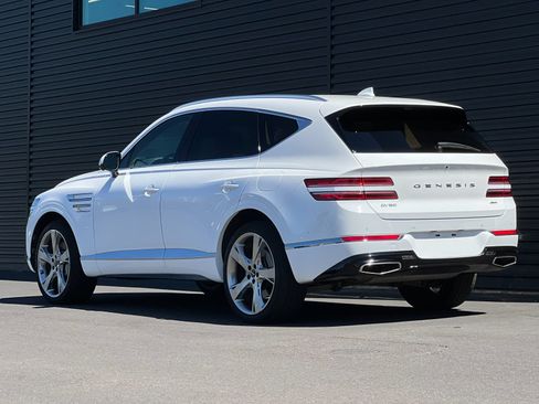 Used 2024 Genesis GV80 2.5T w/ Prestige Package AWD/4WD image 4