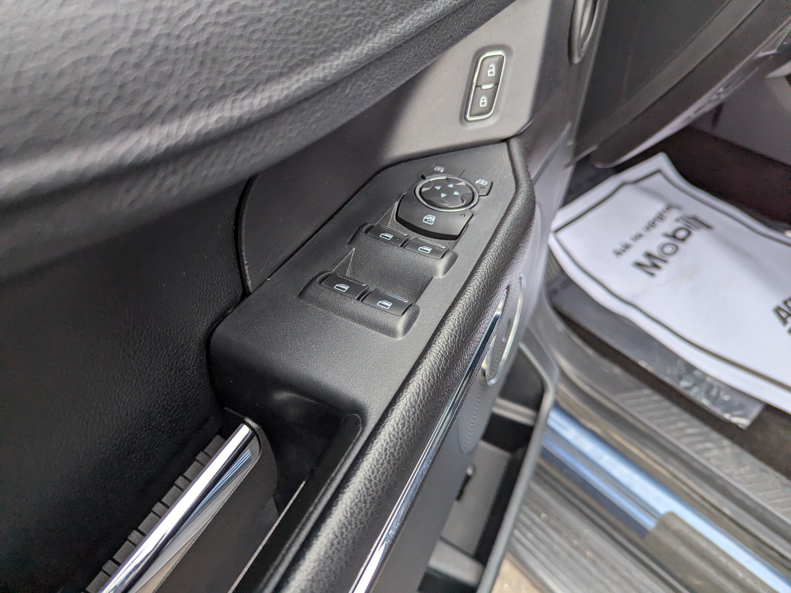 Used 2018 Ford Expedition Max XLT w/ Equipment Group 201A AWD/4WD image 5