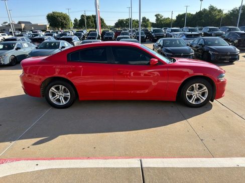 Used 2022 Dodge Charger SXT RWD image 6