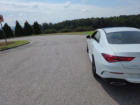 Used 2021 Mercedes-Benz CLA 250 4MATIC image 7