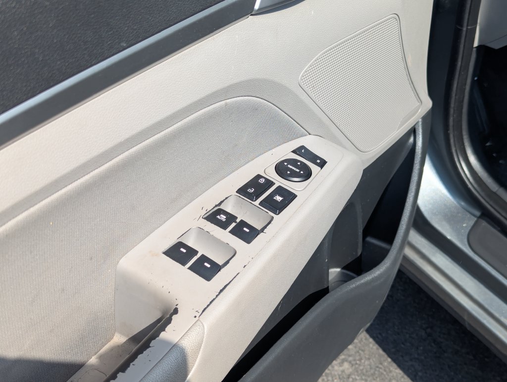 Used 2019 Hyundai Elantra Value Edition FWD image 27