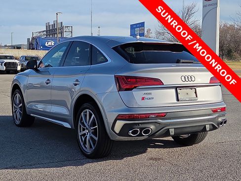 Used 2023 Audi SQ5 Prestige w/ Prestige Package image 4