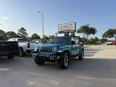 Used 2020 Jeep Wrangler Unlimited Sahara AWD/4WD image 41