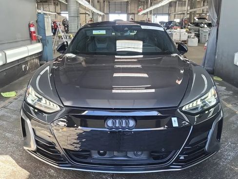 Used 2022 Audi e-tron GT Premium Plus w/ Performance Package image 2