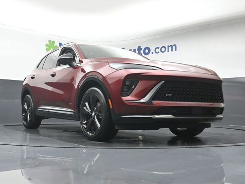 Used 2024 Buick Envision Sport Touring image 24