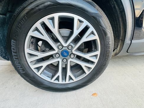 Used 2020 Ford Escape SEL FWD image 34