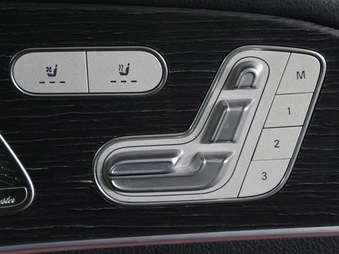 Used 2022 Mercedes-Benz GLS 450 4MATIC image 40