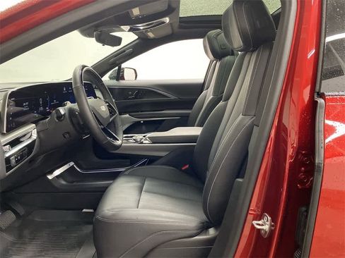 Certified 2025 Cadillac Lyriq Luxury w/ LPO, Floor Liner Package image 15
