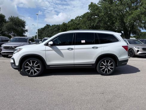 Used 2022 Honda Pilot Touring image 3