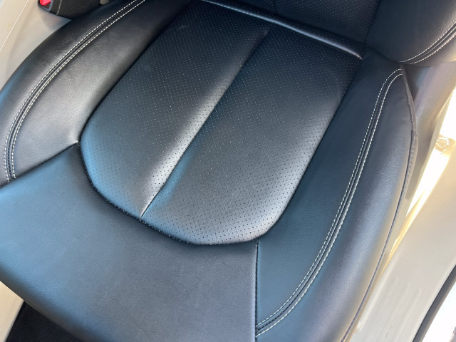Used 2024 Chrysler Pacifica Touring-L AWD/4WD image 13
