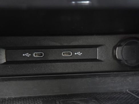 Certified 2022 Volkswagen Tiguan SE R-Line AWD/4WD image 16
