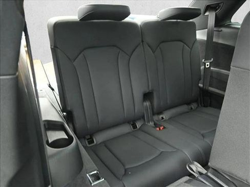 Used 2025 Audi Q7 3.0T Premium Plus image 28