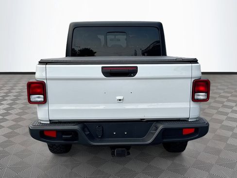 Used 2022 Jeep Gladiator Sport AWD/4WD image 7