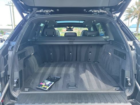Used 2024 BMW X5 sDrive40i w/ M Sport Package RWD image 11