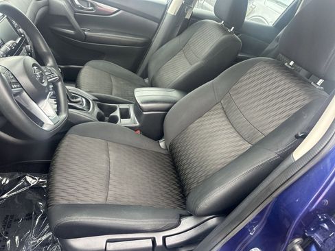 Used 2018 Nissan Rogue S AWD/4WD image 21