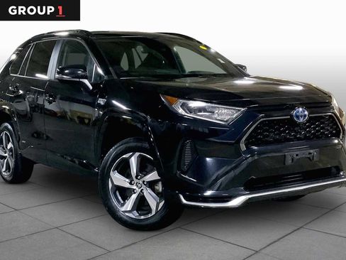 Used 2021 Toyota RAV4 SE AWD/4WD image 3