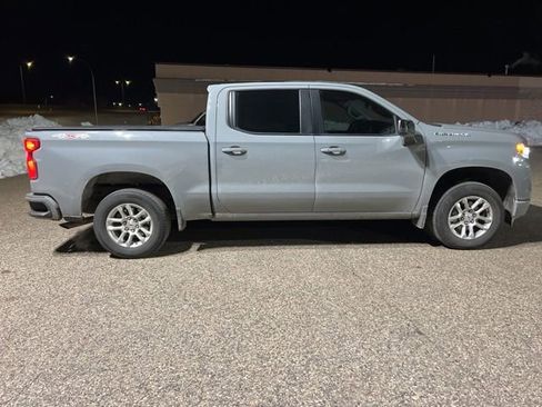 Used 2024 Chevrolet Silverado 1500 RST image 9