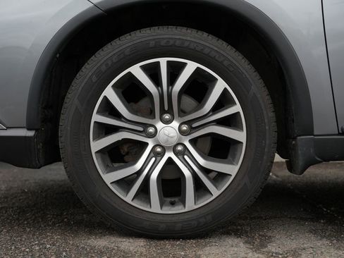 Used 2016 Mitsubishi Outlander SE AWD/4WD image 13