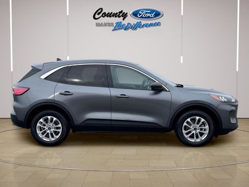 Used 2022 Ford Escape SE w/ Cold Weather Package image 23