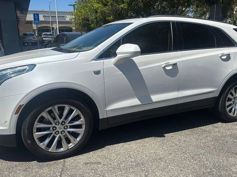 Used 2019 Cadillac XT5 Platinum AWD/4WD image 1