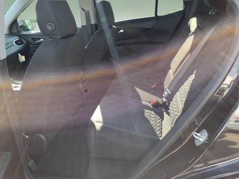 Used 2024 Chevrolet Equinox LT w/ LPO, Floor Liner Package FWD image 12